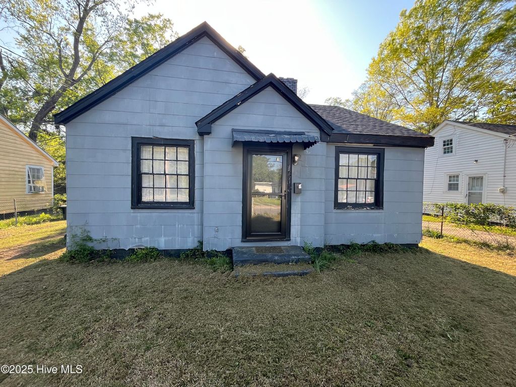 Photo of 1510 Hyman Avenue, Kinston, NC 28501 (MLS # 100489184)