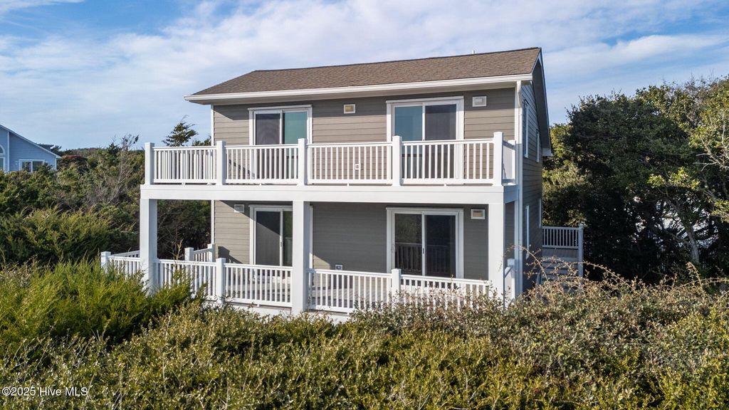 Photo of 100 Conch Court, Emerald Isle, NC 28594 (MLS # 100541229)