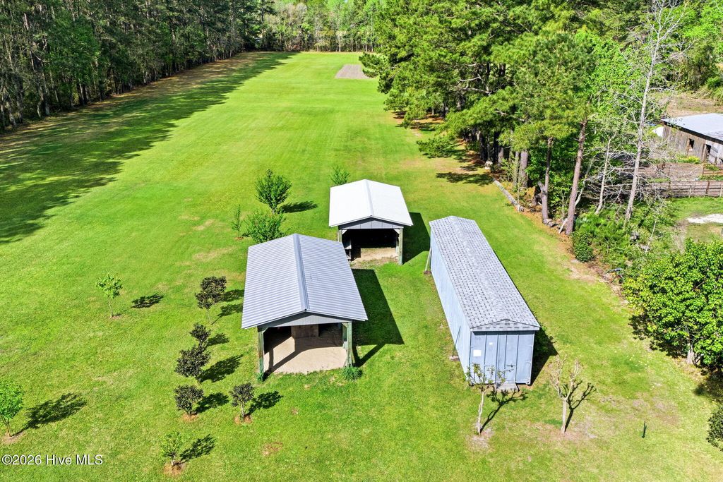 Photo of 769 Midway Road SE, Bolivia, NC 28422 (MLS # 100566137)