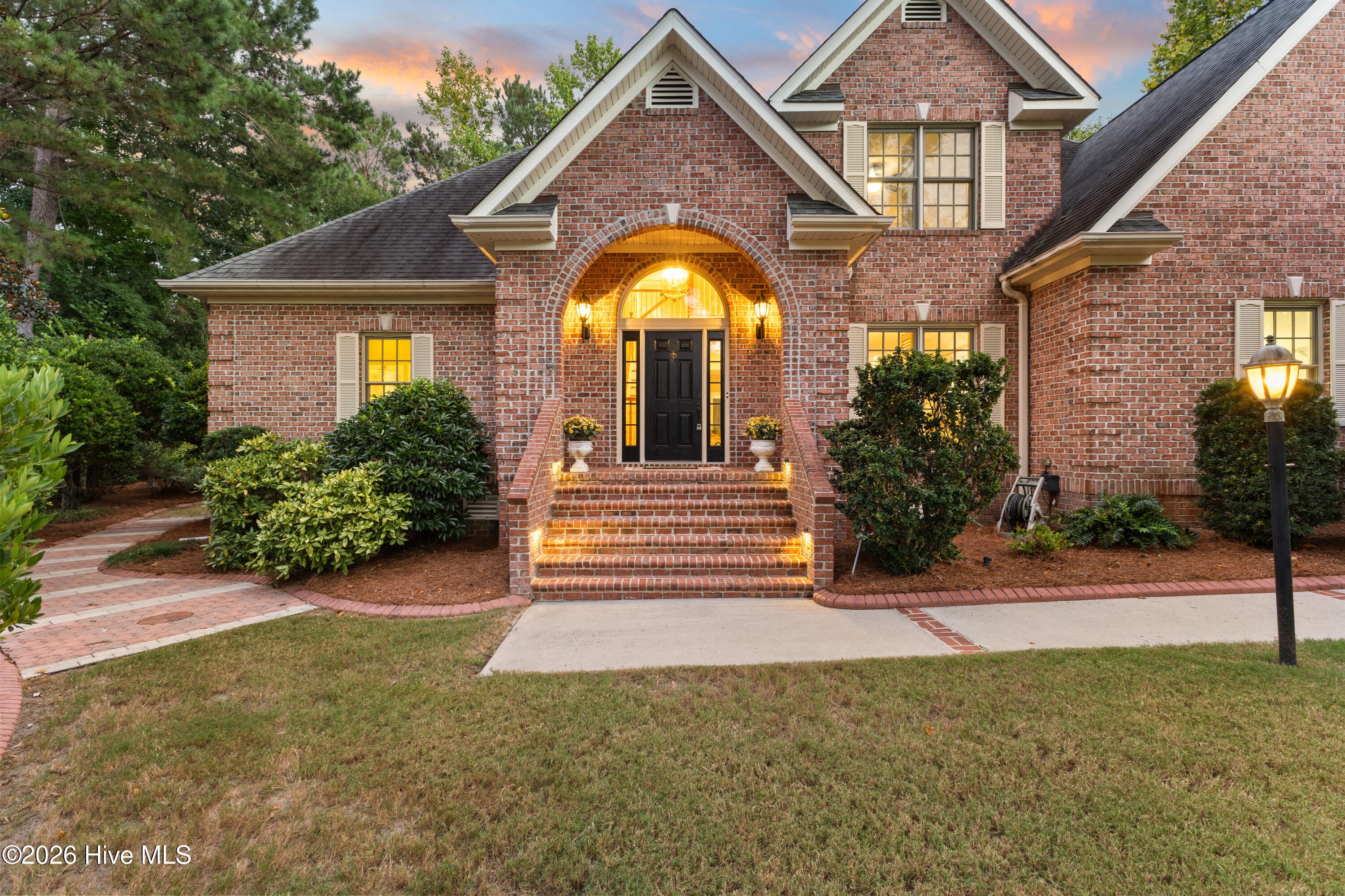 8816 Sawmill Creek Lane