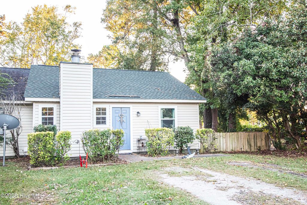 Photo of 233 Cedar Ridge Lane, Havelock, NC 28532 (MLS # 100538356)