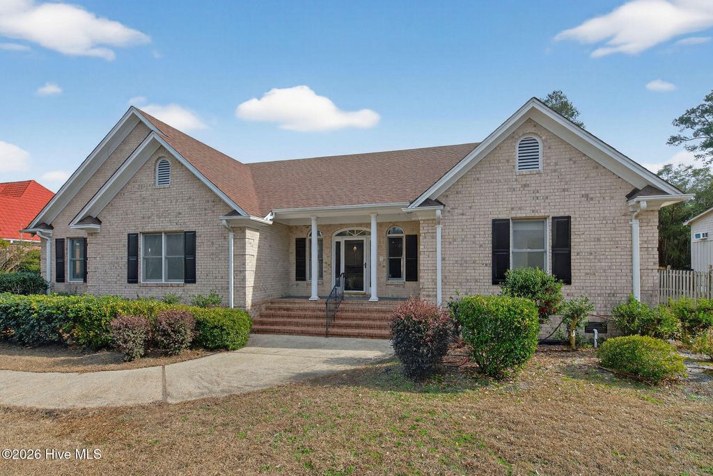Photo of 126 Mount Vernon Drive, Wilmington, NC 28403 (MLS # 100552205)