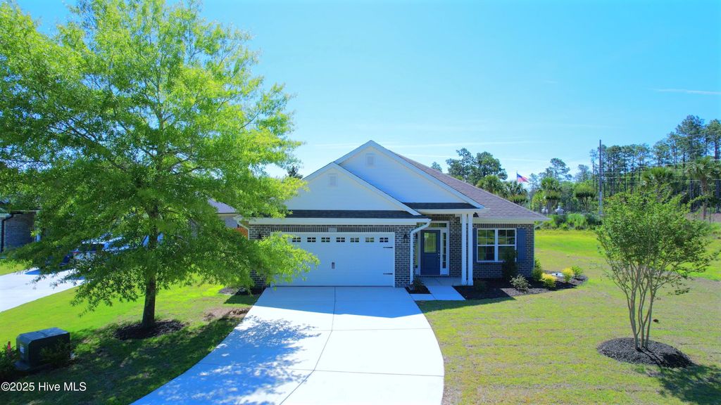Photo of 1237 Mandevilla Drive SE, Bolivia, NC 28422 (MLS # 100429430)
