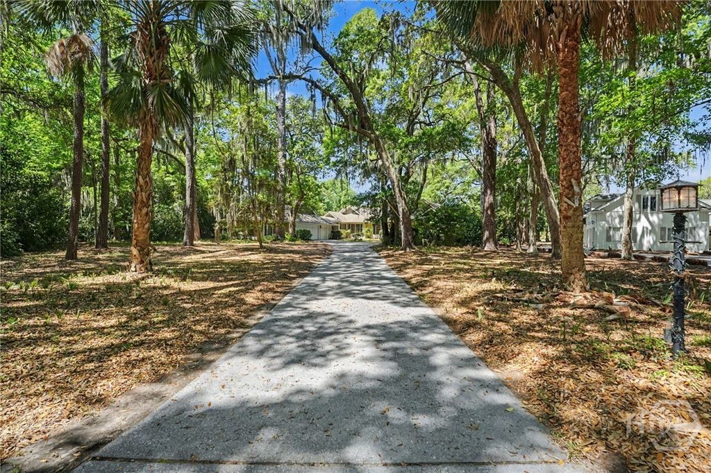 Photo of 31 Magnolia Crossing, Savannah, GA 31411 (MLS # SA353980)