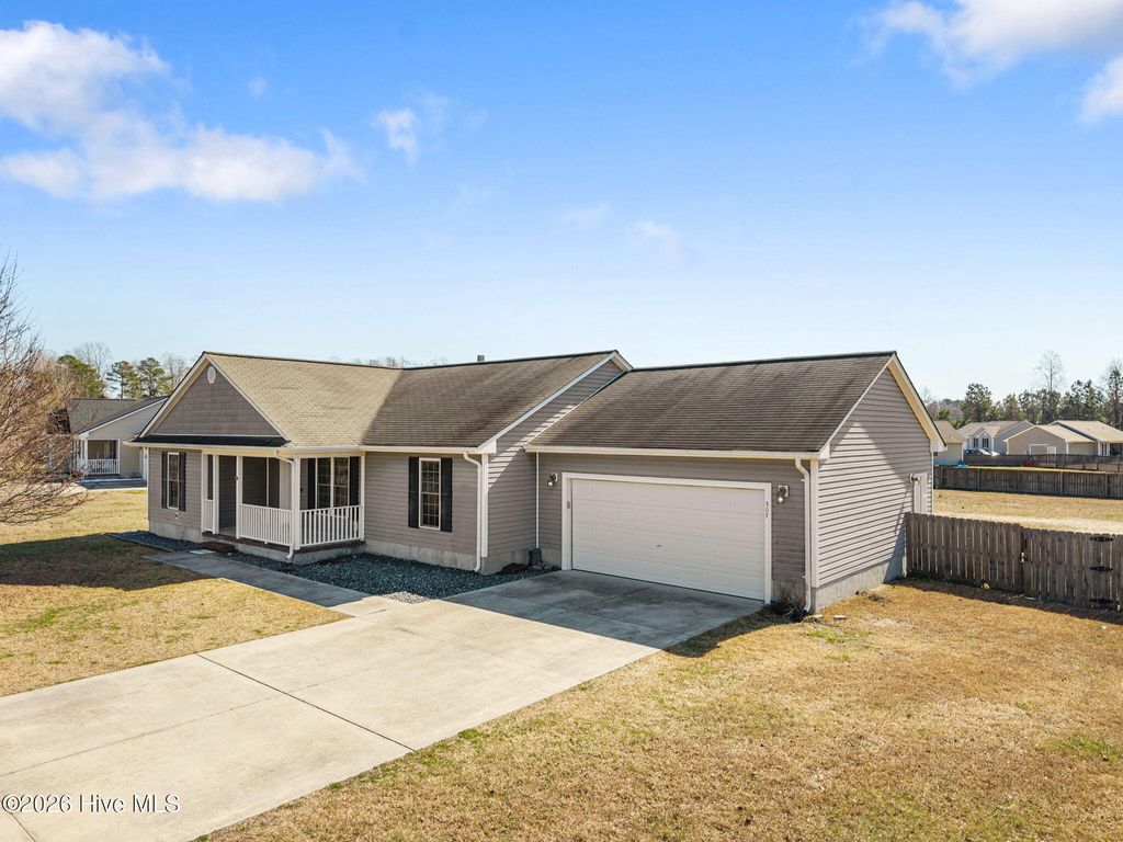 Photo of 307 Murphy Drive, Jacksonville, NC 28540 (MLS # 100557528)