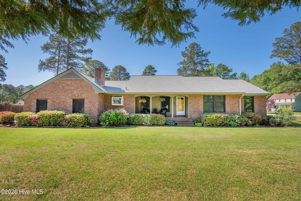 Photo of 2013 Elizabeth Street, Tarboro, NC 27886 (MLS # 100568659)
