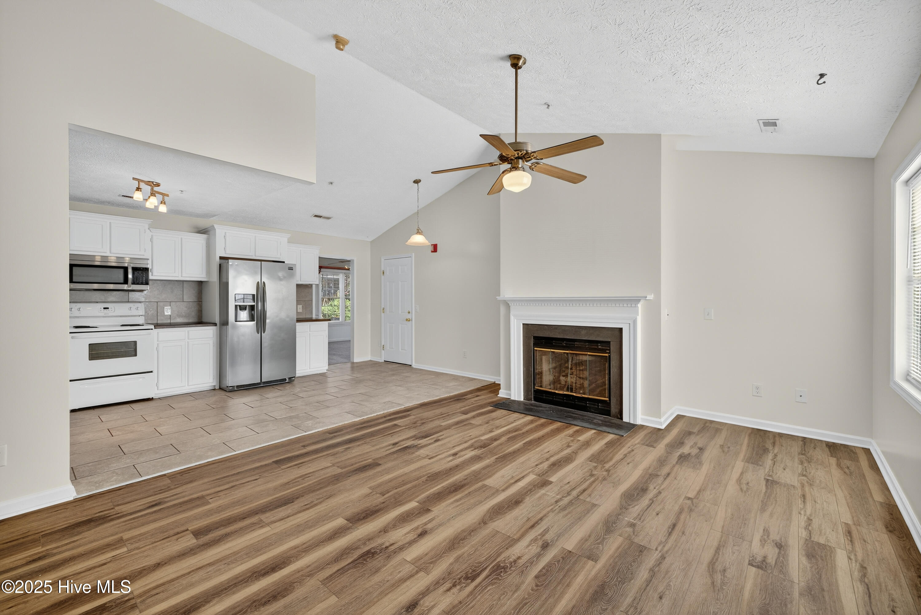 814 Bay Blossom Drive