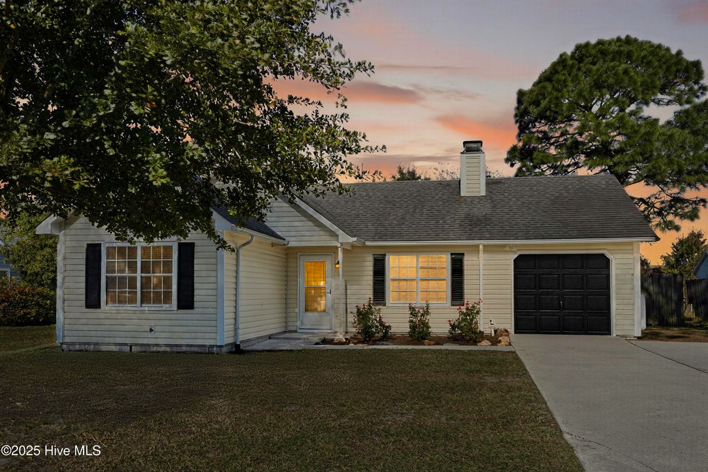 Photo of 814 Bay Blossom Drive, Wilmington, NC 28411 (MLS # 100541099)
