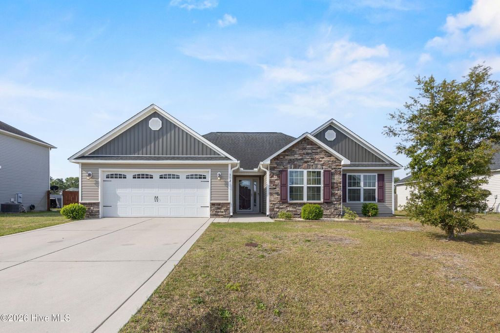 Photo of 312 Strut Lane, Richlands, NC 28574 (MLS # 100567416)