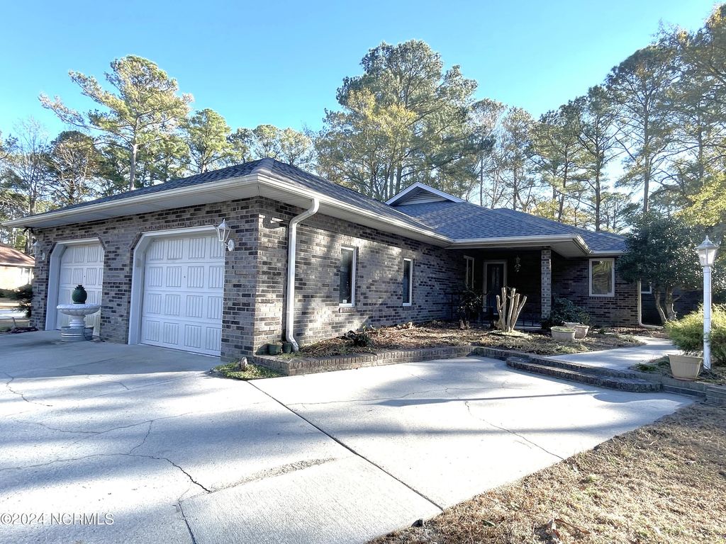 Photo of 7 Putter Place, Carolina Shores, NC 28467 (MLS # 100425965)