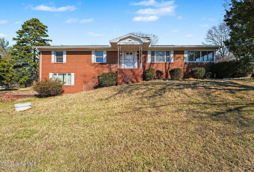 Photo of 4405 Thomasville Road, Winston Salem, NC 27107 (MLS # 100549730)