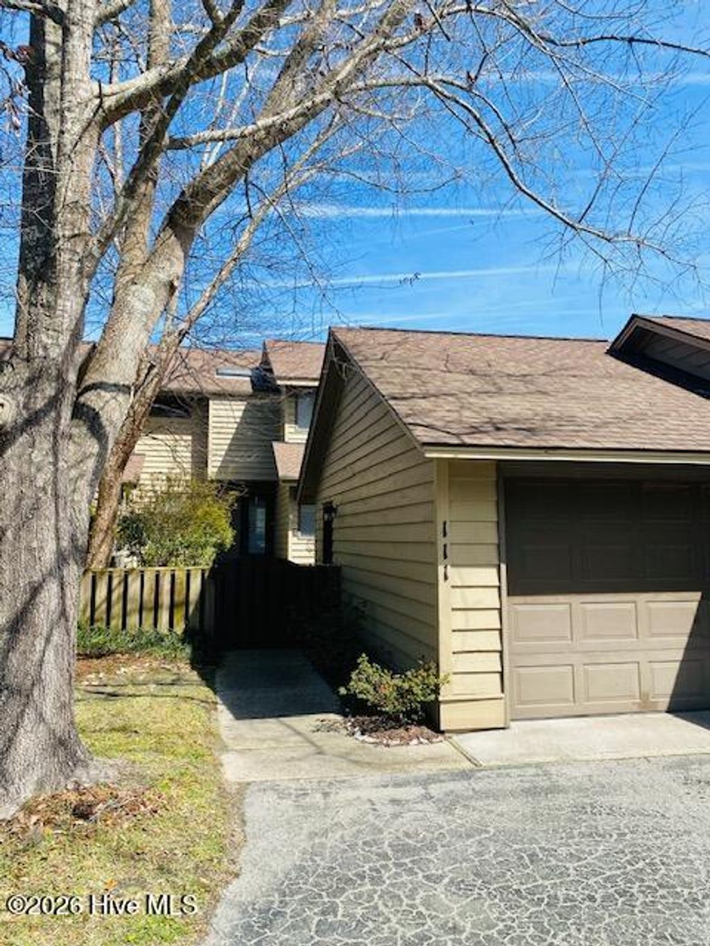 Photo of 111 Egret Court, Hampstead, NC 28443 (MLS # 100561610)