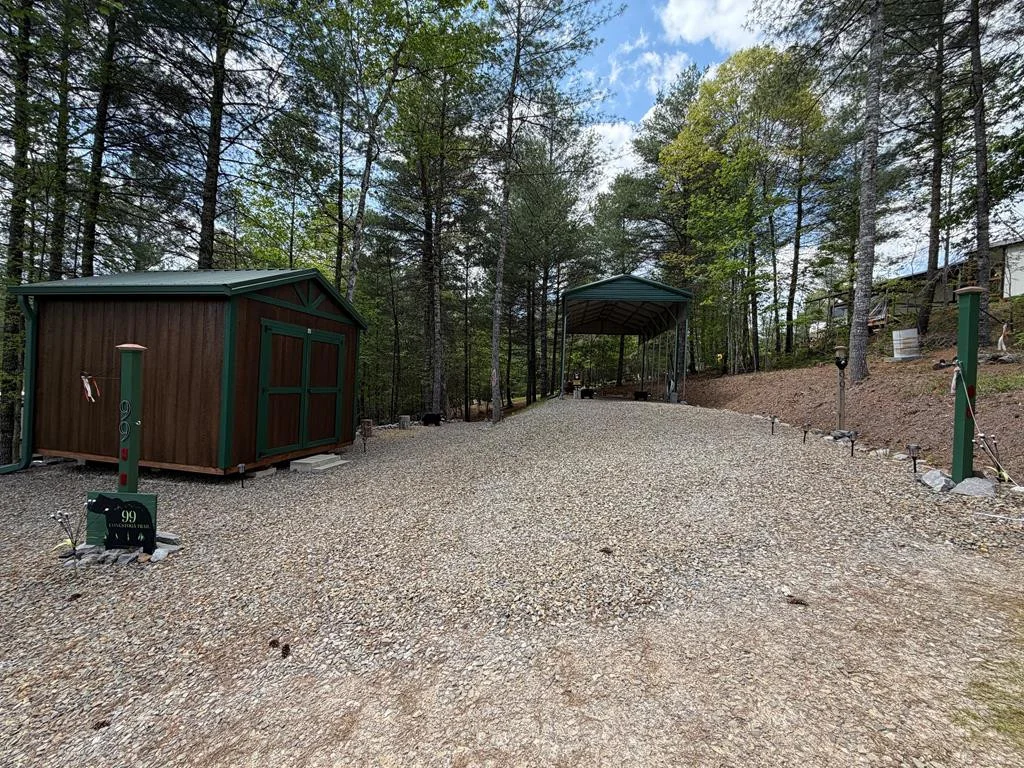 99 Conestoga Trail