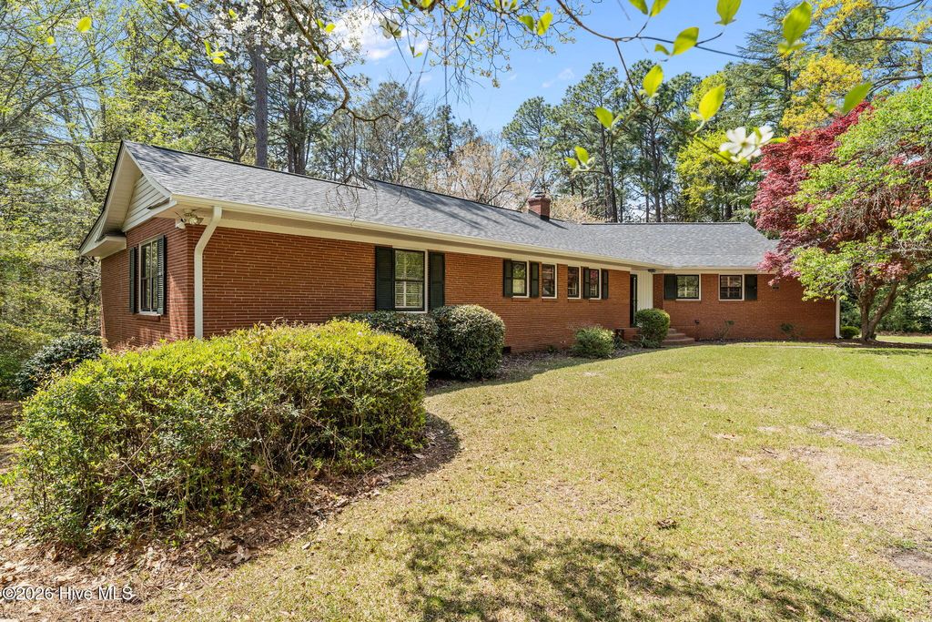 Photo of 225 Arbutus Road, Southern Pines, NC 28387 (MLS # 100564856)