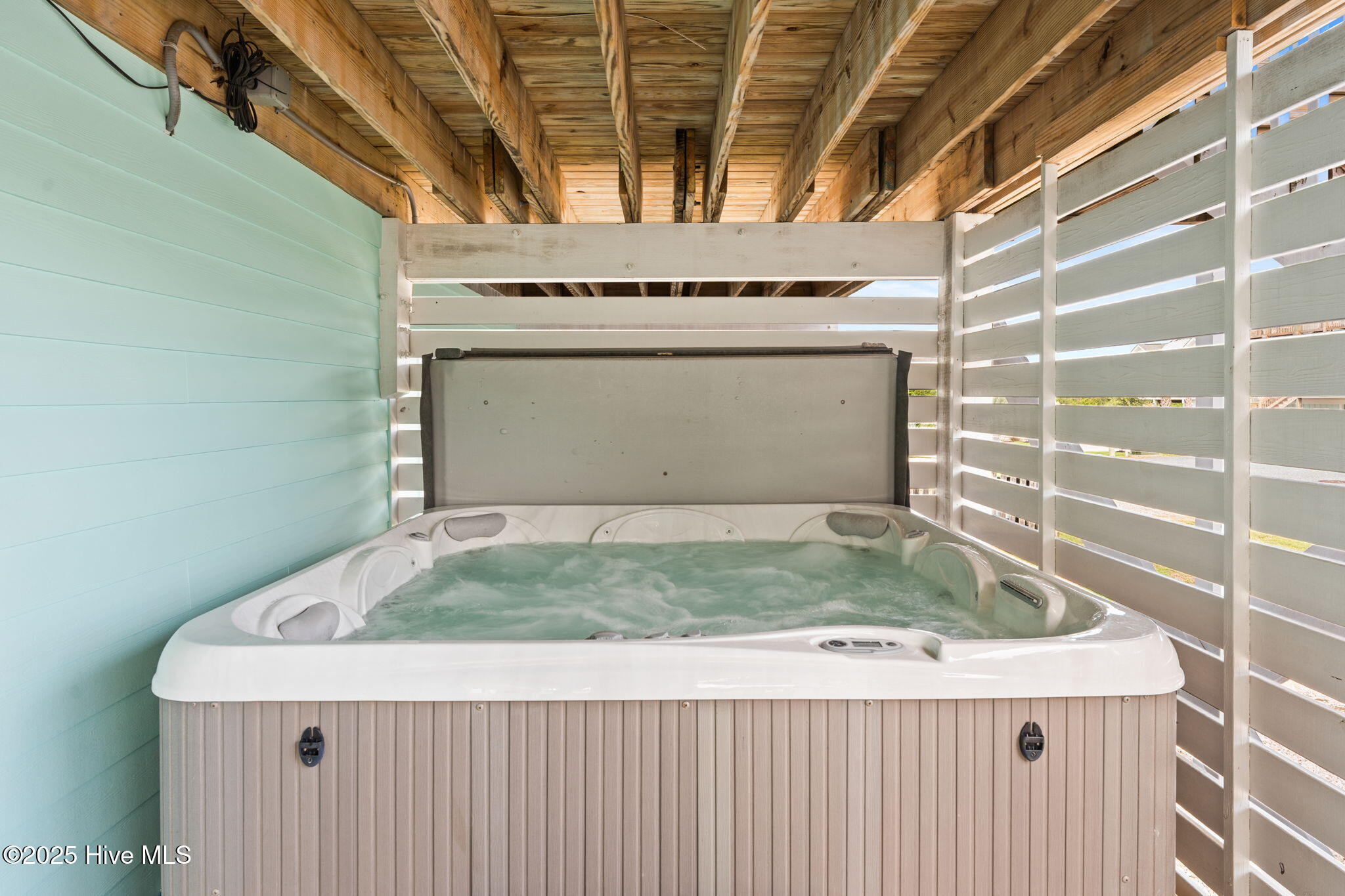 Oak Island, North Carolina 28465, United States, 3 Bedrooms Bedrooms, ,2 BathroomsBathrooms,Residential,Active,255805