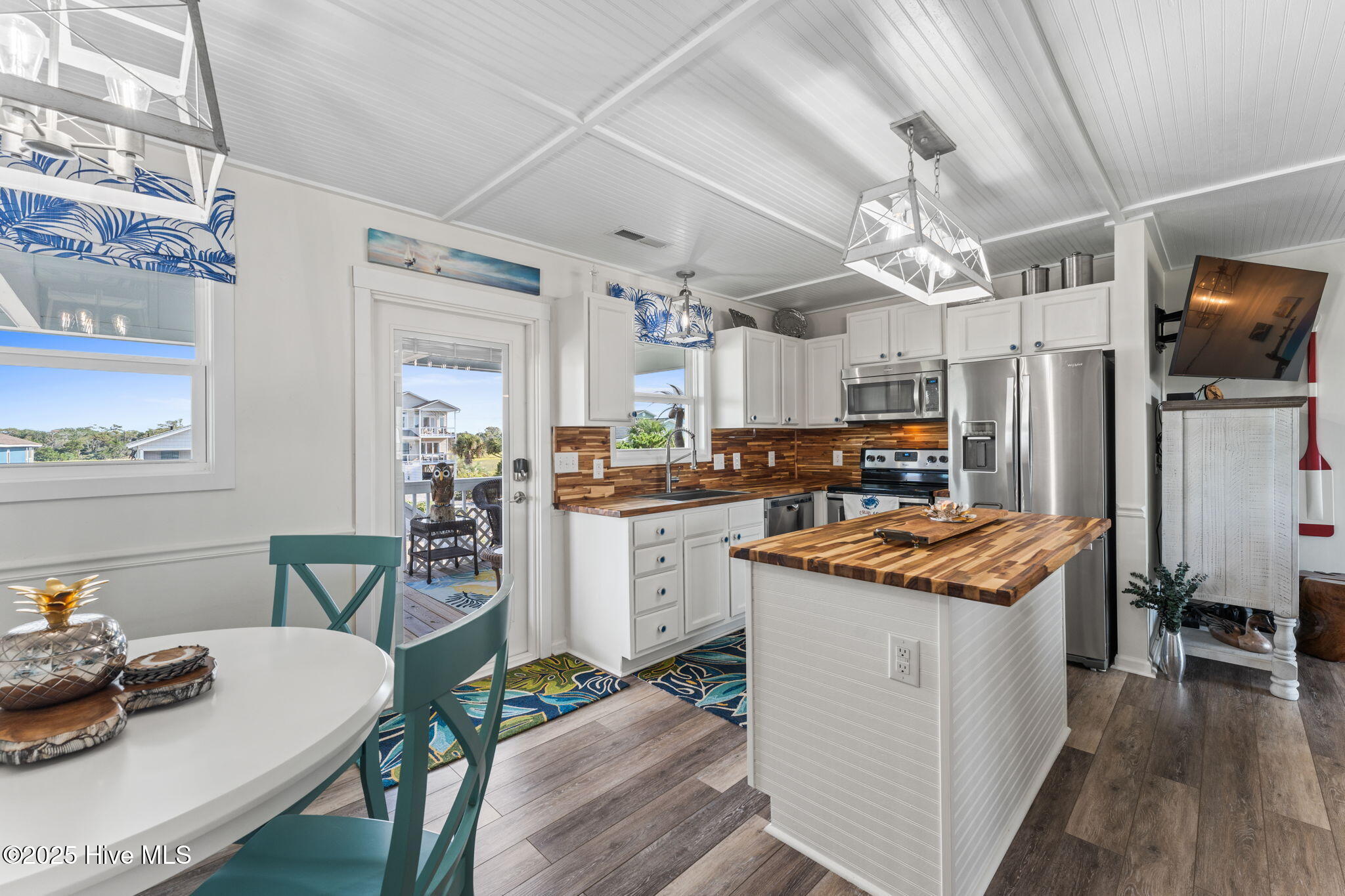 Oak Island, North Carolina 28465, United States, 3 Bedrooms Bedrooms, ,2 BathroomsBathrooms,Residential,Active,255805