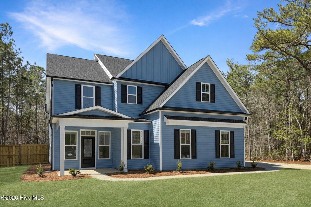 Photo of 104 Live Oak Circle, Lake Waccamaw, NC 28450 (MLS # 100570636)
