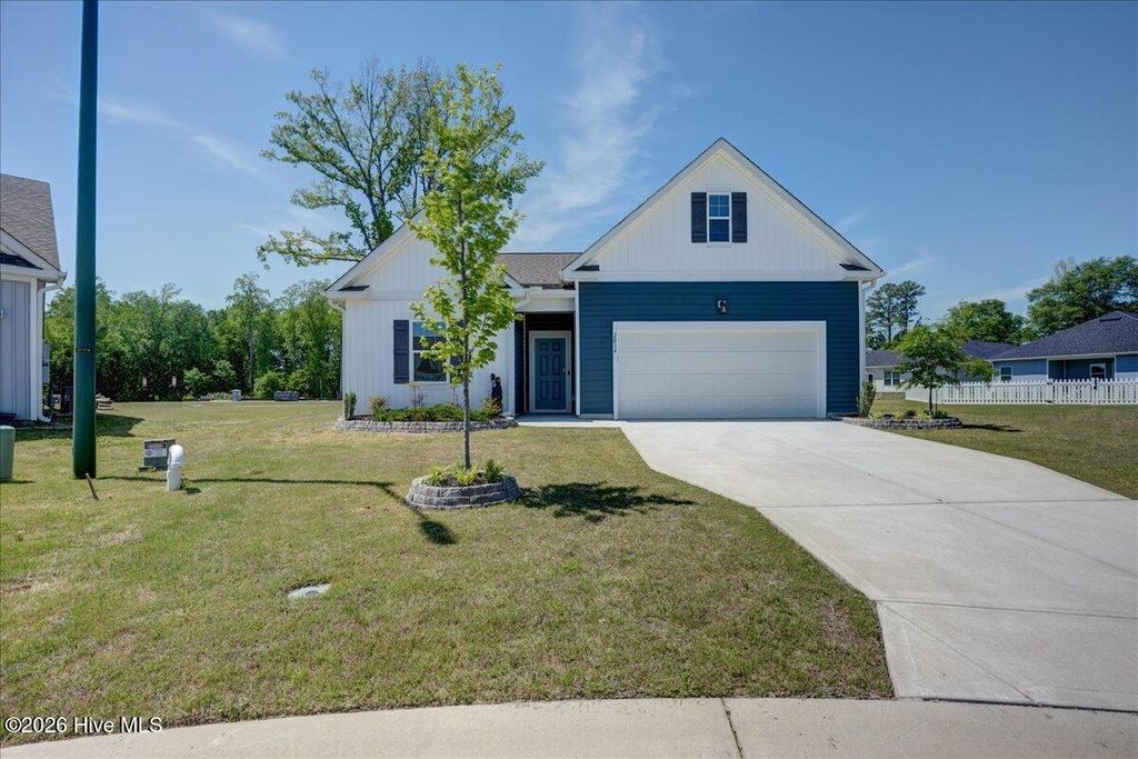 Photo of 2034 Bogue Lane, New Bern, NC 28562 (MLS # 100568541)