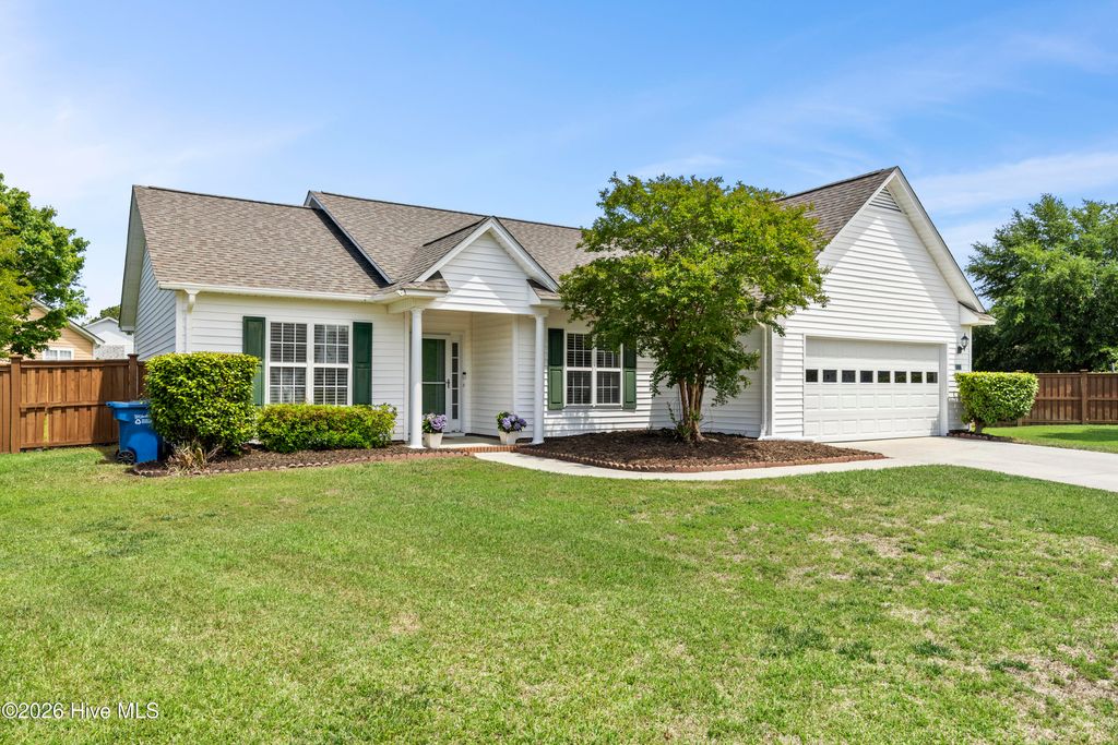 Photo of 1406 Wagon Court, Wilmington, NC 28412 (MLS # 100571885)