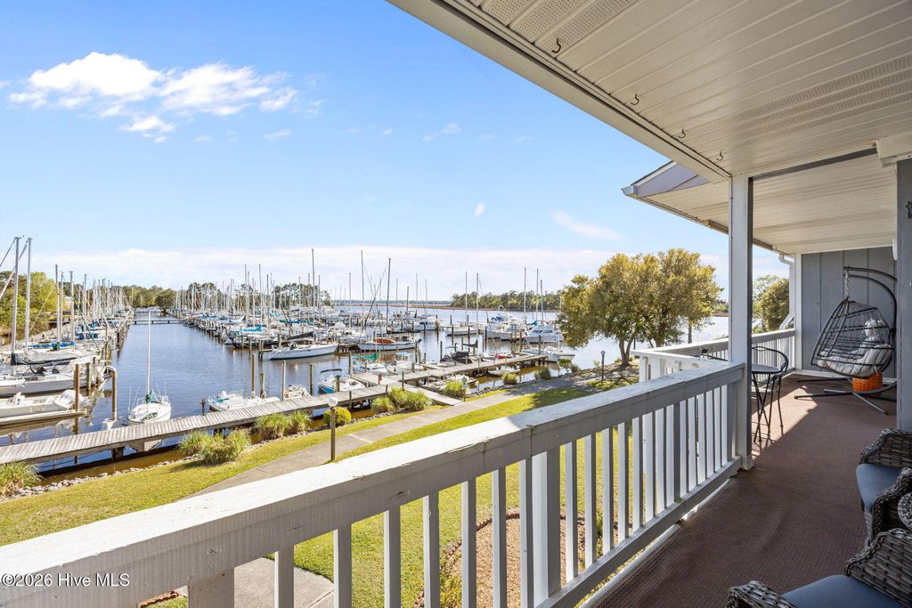 Photo of 2314 Harbourside Drive, New Bern, NC 28560 (MLS # 100569804)