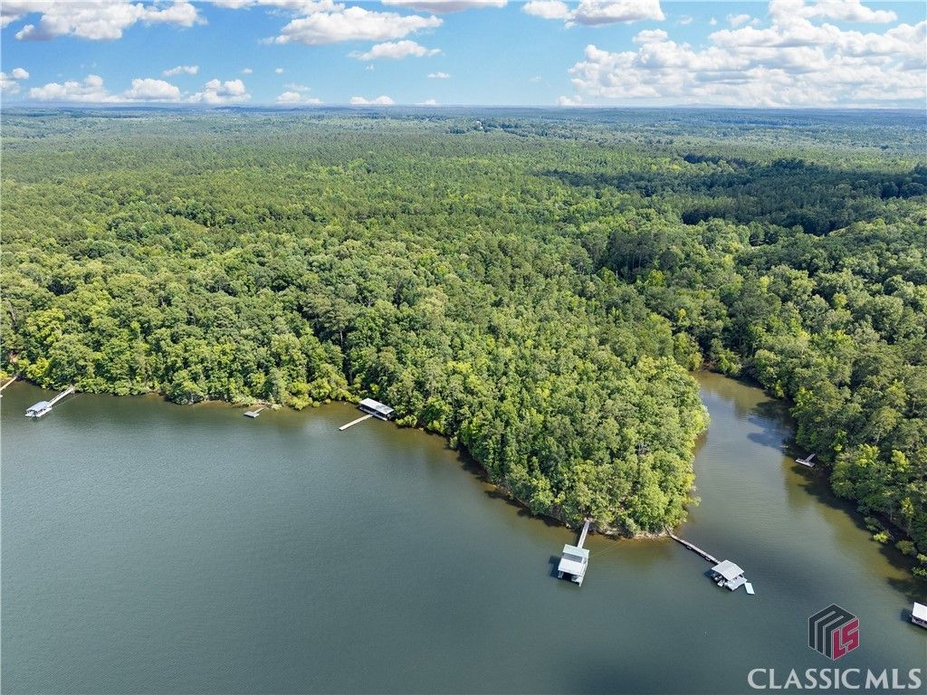 Photo of 32 Eagle Point, Lincolnton, GA 30817 (MLS # CM1027775)