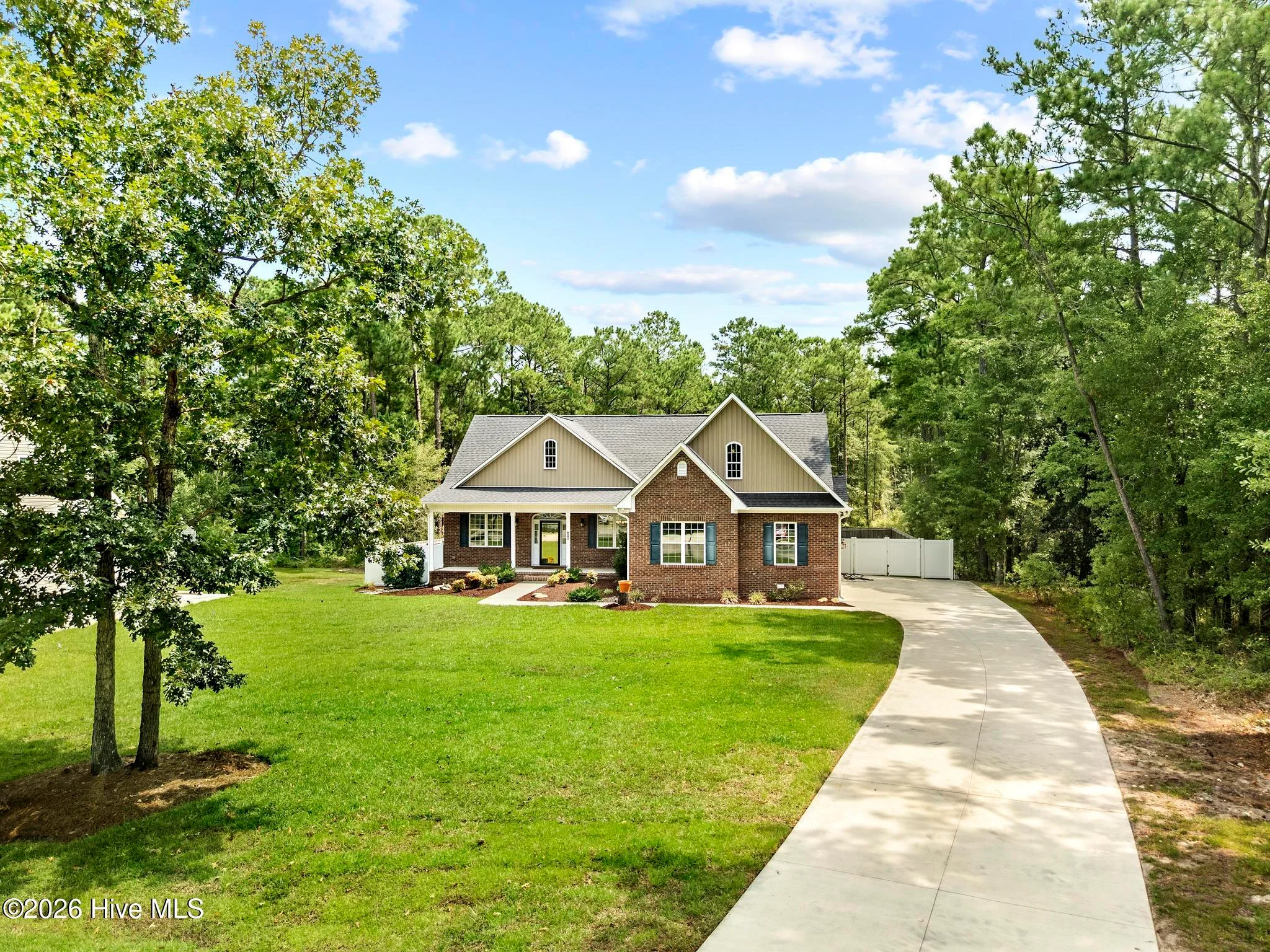 605 Gena Vee Court, Stella, NC, 28582