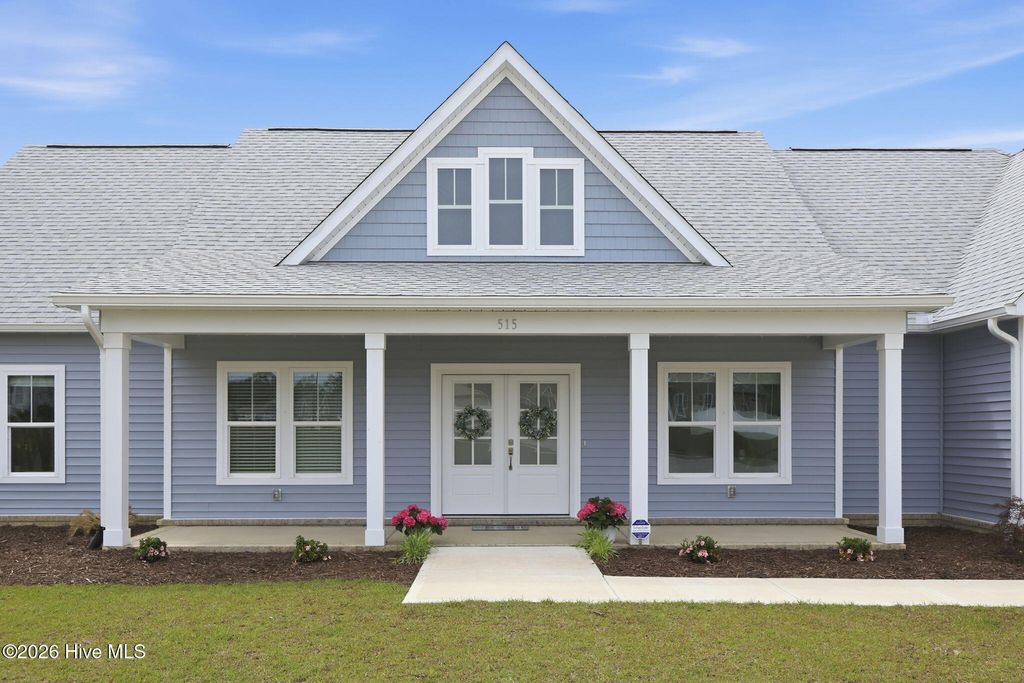 Photo of 515 Bluff View Lane, Swansboro, NC 28584 (MLS # 100568998)