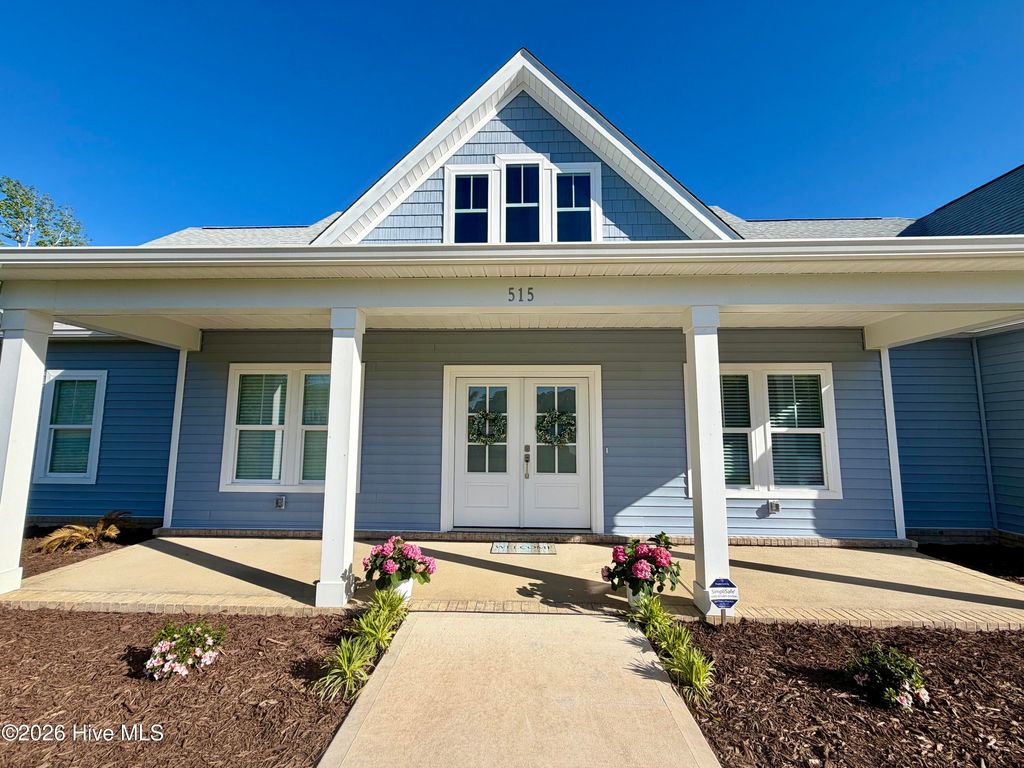 Photo of 515 Bluff View Lane, Swansboro, NC 28584 (MLS # 100568998)