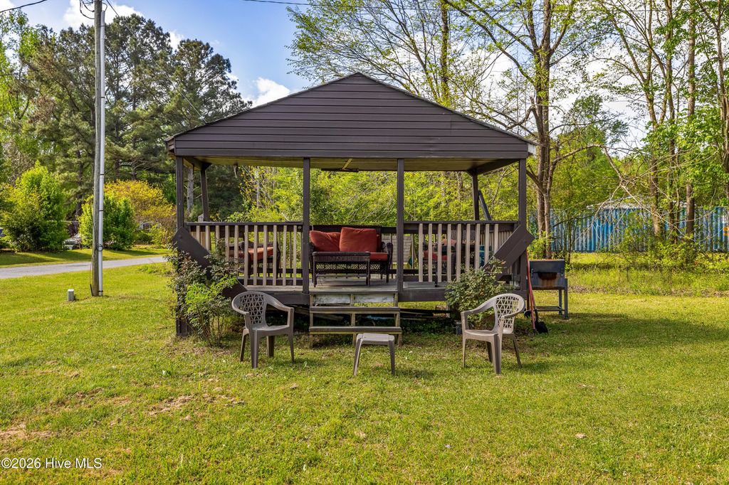 Photo of 360 Kimberly Court, Rocky Point, NC 28457 (MLS # 100565815)