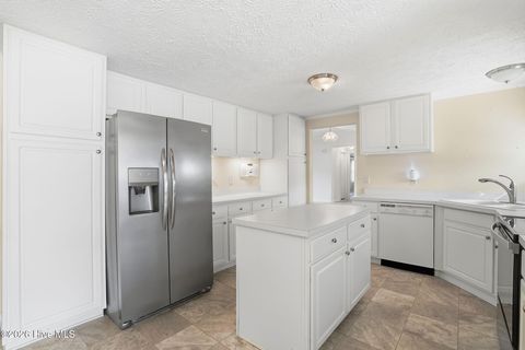 Tiny photo for 4625 Castle Hayne Road, Castle Hayne, NC 28429 (MLS # 100556115)