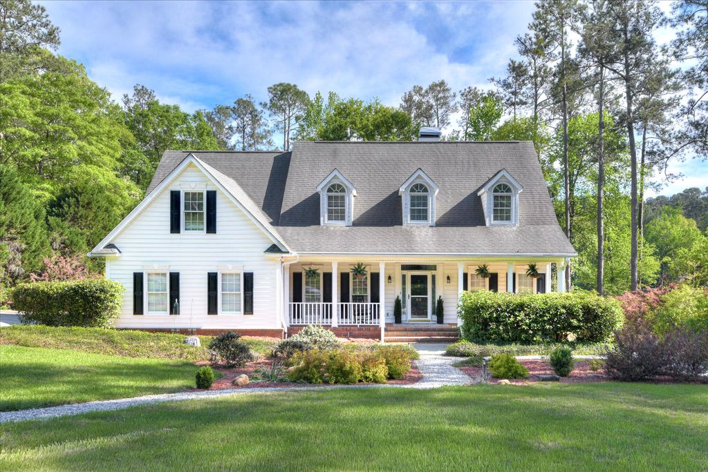 Photo of 66 Waters Edge Drive, Aiken, SC 29803 (MLS # 554292)