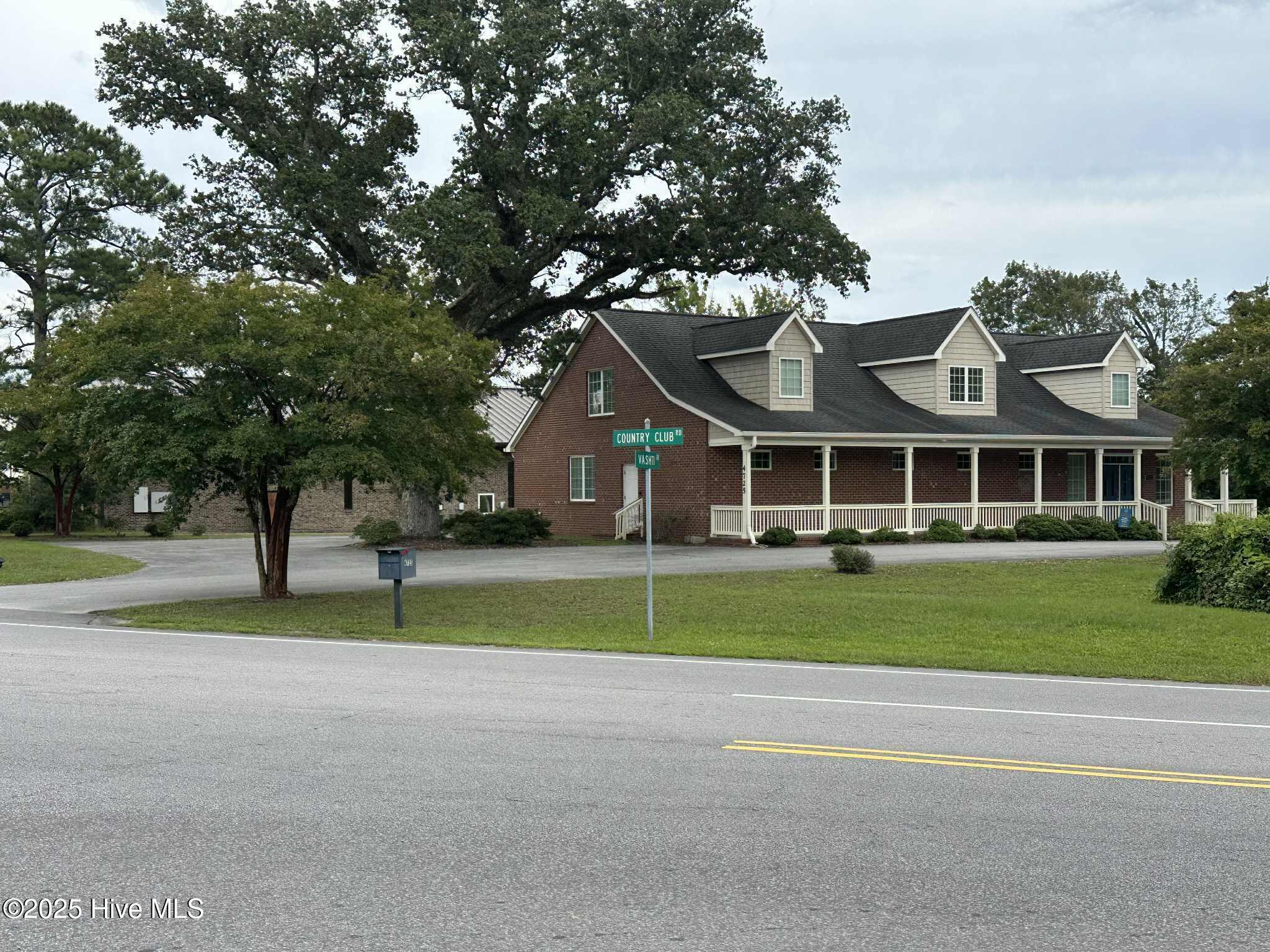 4725 Country Club Road