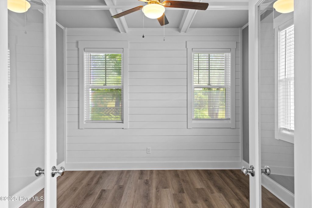 Photo of 204 Shellbank Drive, Sneads Ferry, NC 28460 (MLS # 100569524)