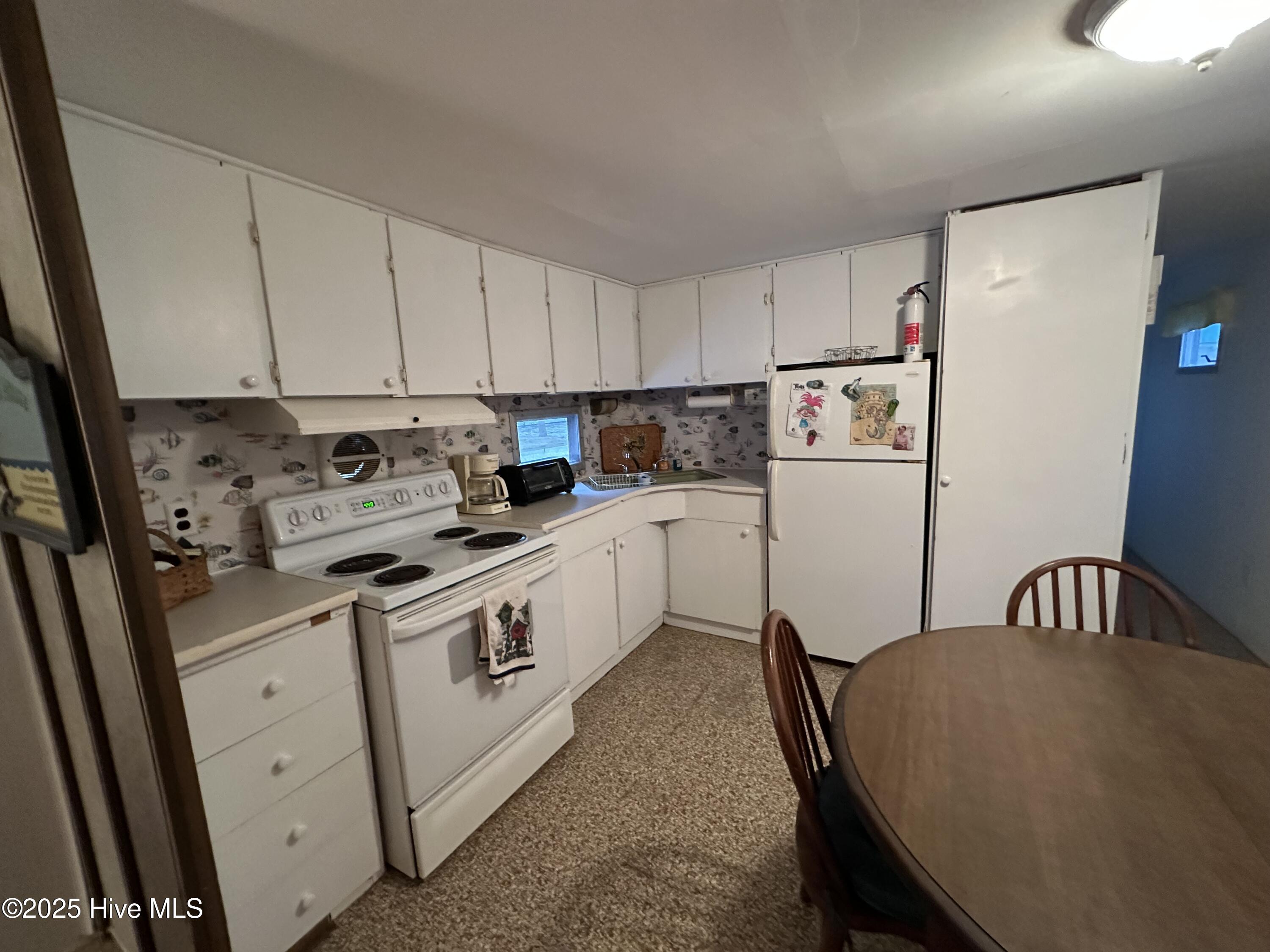 North Topsail Beach, North Carolina 28460, United States, 3 Bedrooms Bedrooms, ,2 BathroomsBathrooms,Residential,Active,255885