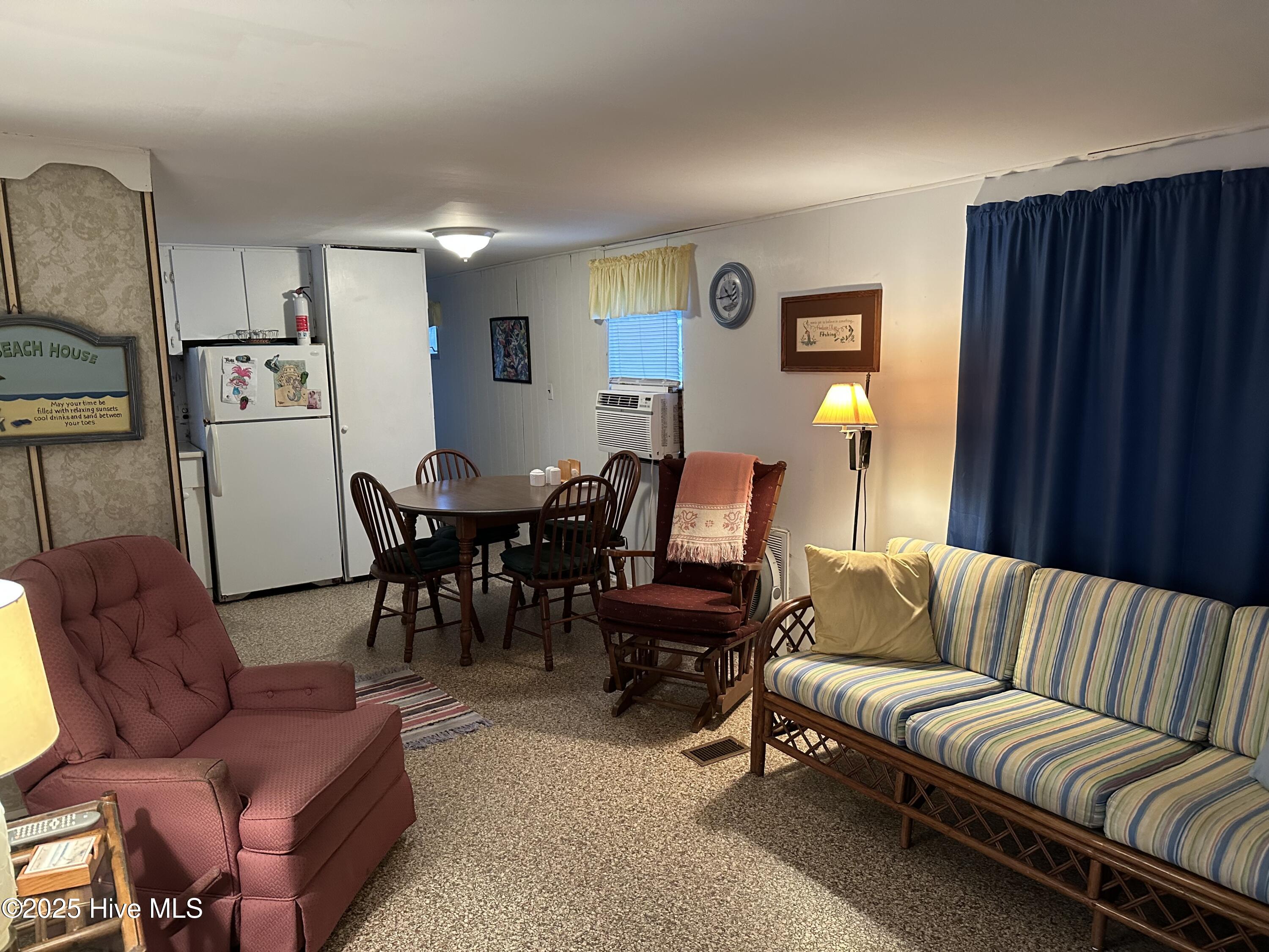 North Topsail Beach, North Carolina 28460, United States, 3 Bedrooms Bedrooms, ,2 BathroomsBathrooms,Residential,Active,255885