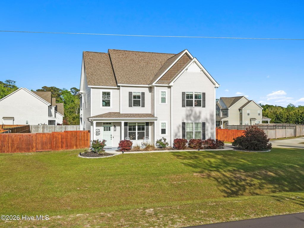 Photo of 183 Grandview Drive, Hampstead, NC 28443 (MLS # 100564954)