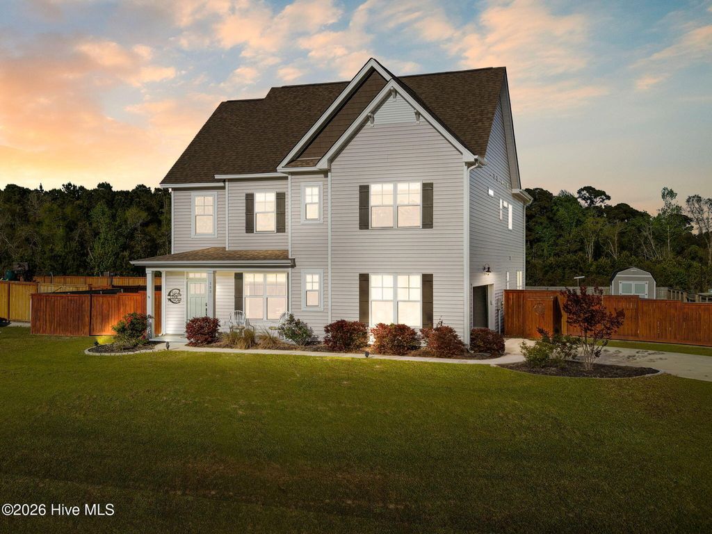 Photo of 183 Grandview Drive, Hampstead, NC 28443 (MLS # 100564954)