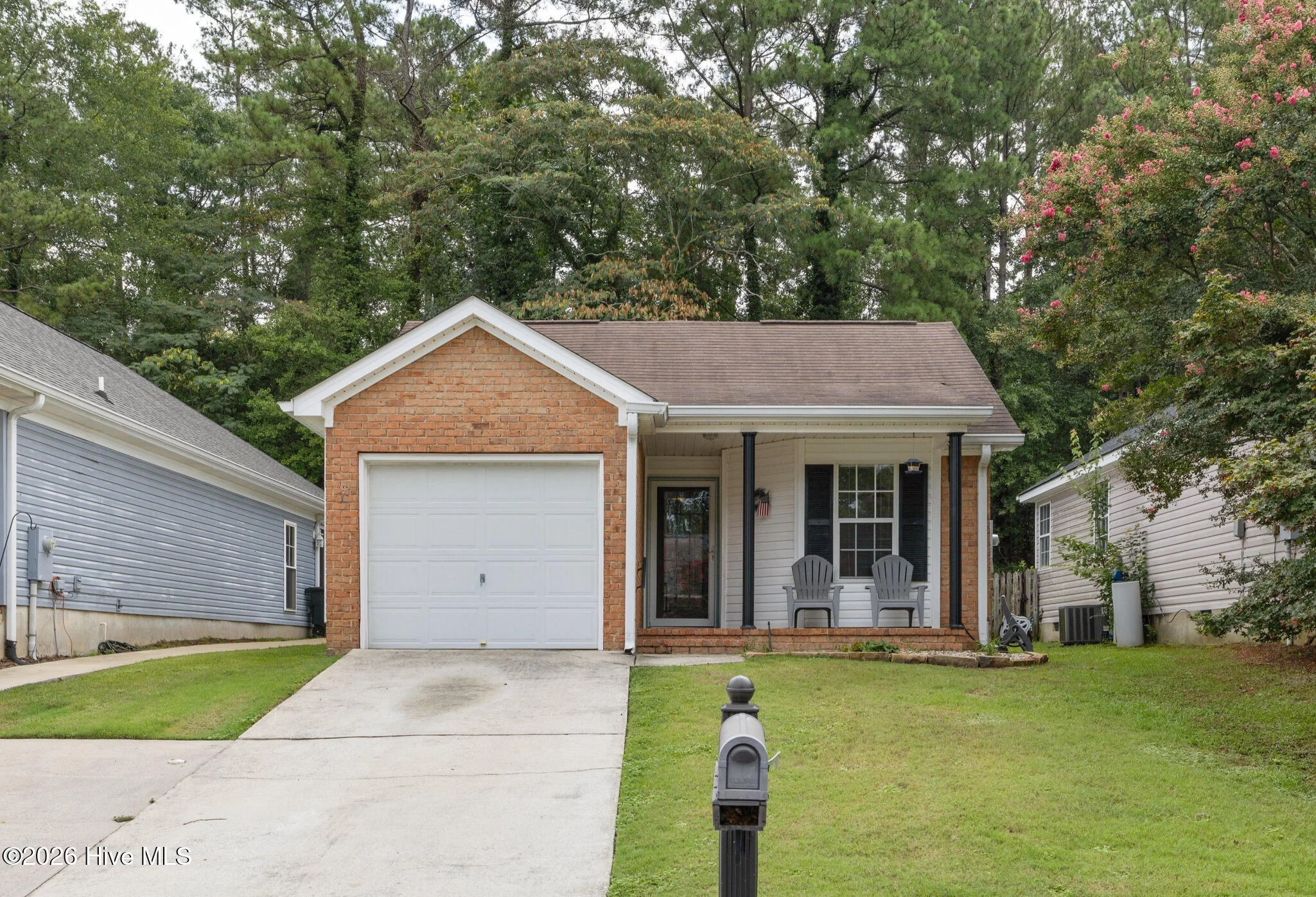 135 Hammond Place Circle