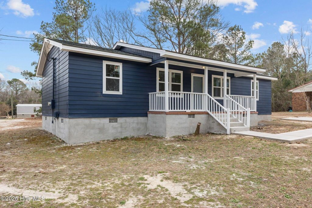 Photo of 2557 Martin Luther King Drive, Elizabethtown, NC 28337 (MLS # 100556835)