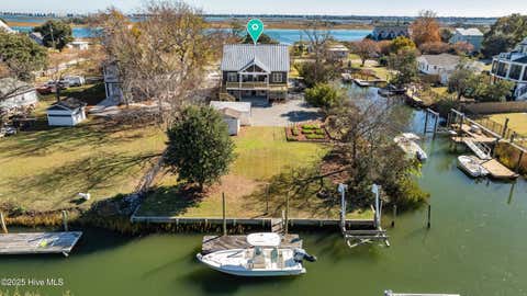 Homes For Sale - 1017 Mallard Bay Road<br/> Hampstead, NC 28443
