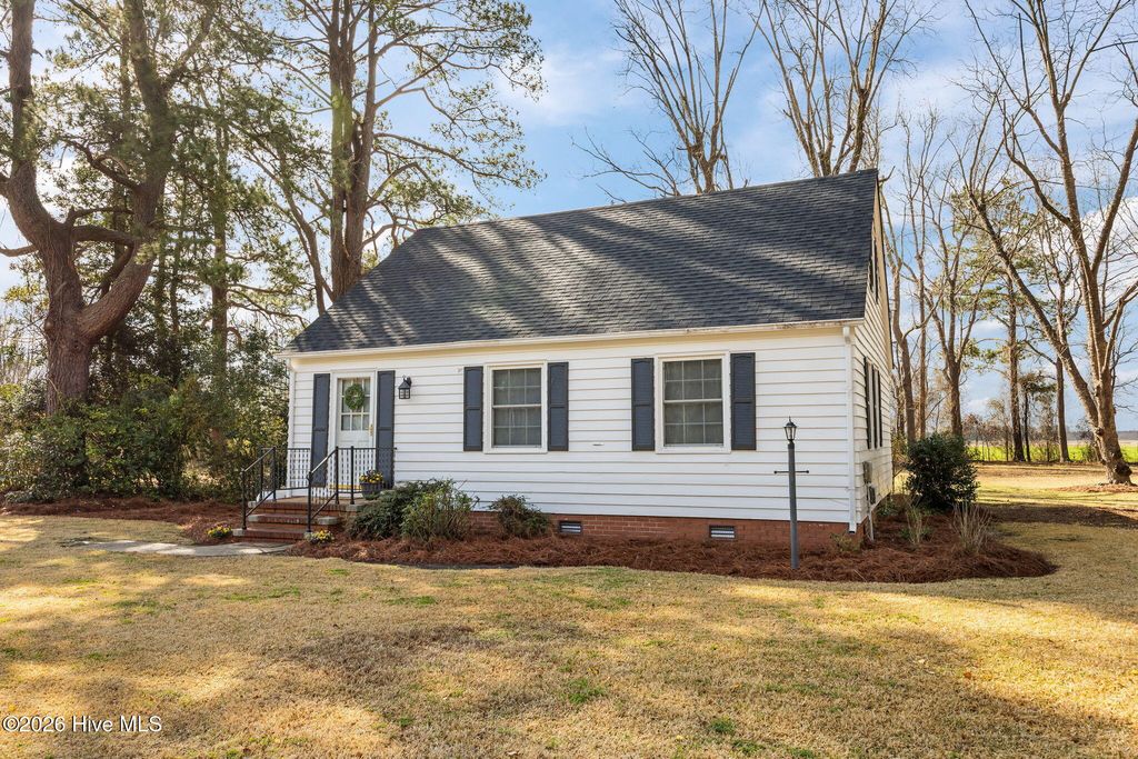 Photo of 1470 Pocosin Road, Pinetown, NC 27865 (MLS # 100559333)