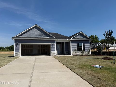 Homes For Sale - 38 Fiddleneck Court<br/> Selma, NC 27576