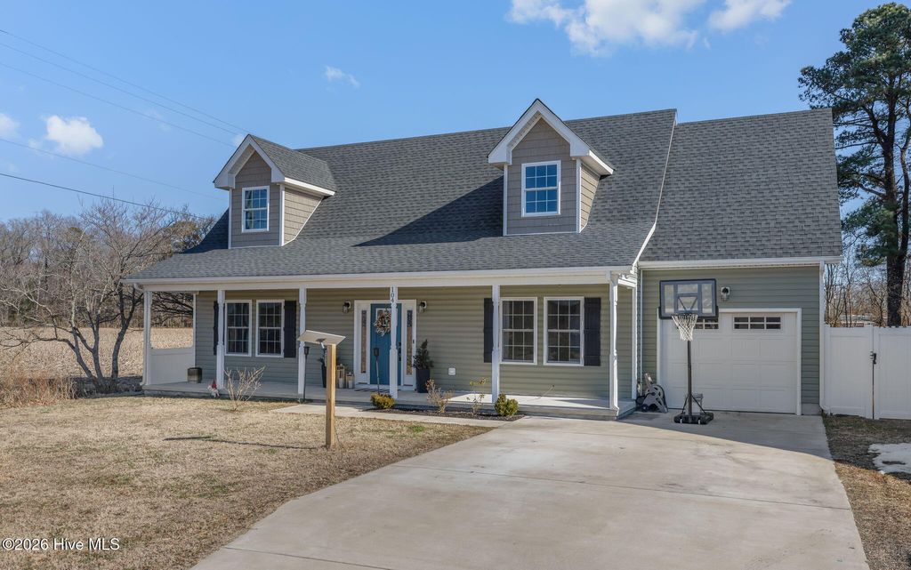 Photo of 104 Creekmore Road, Moyock, NC 27958 (MLS # 100556531)