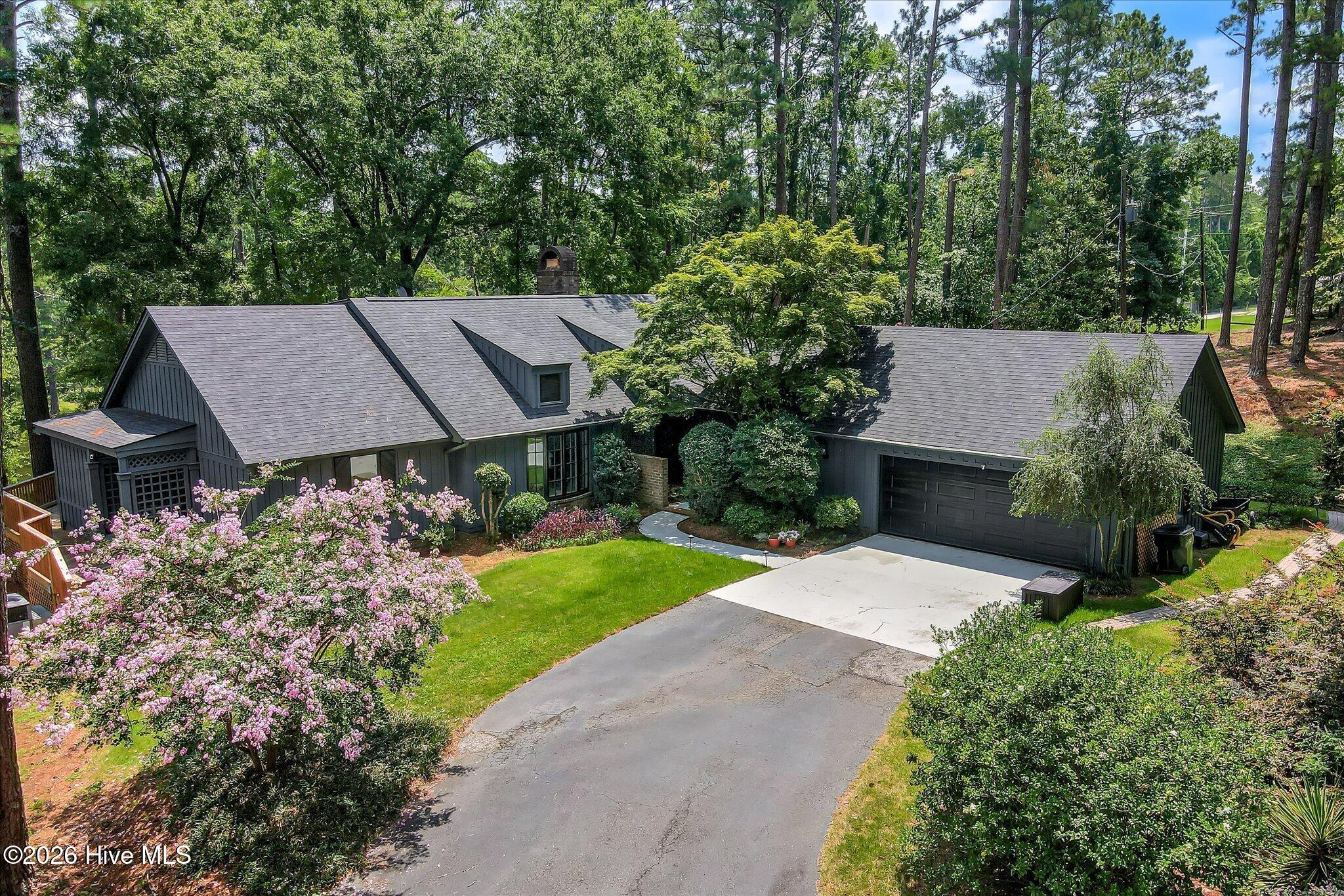 844 Point Comfort Road