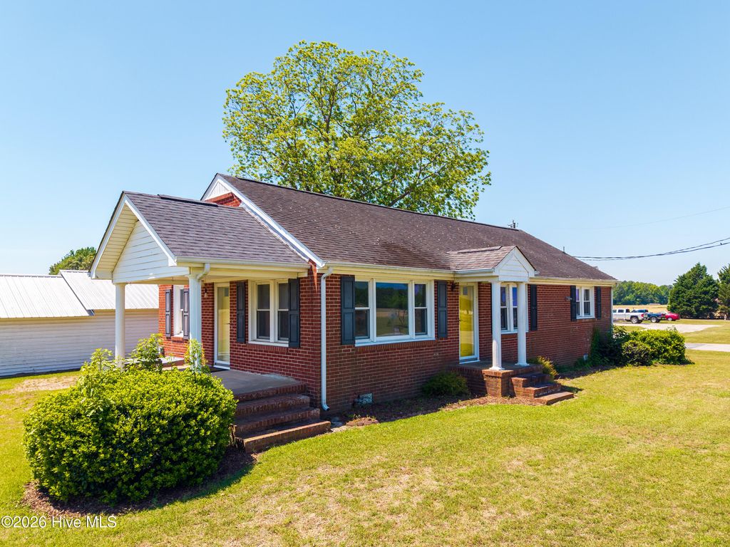 Photo of 1711 Rocky Hock Landing Road, Edenton, NC 27932 (MLS # 100572132)