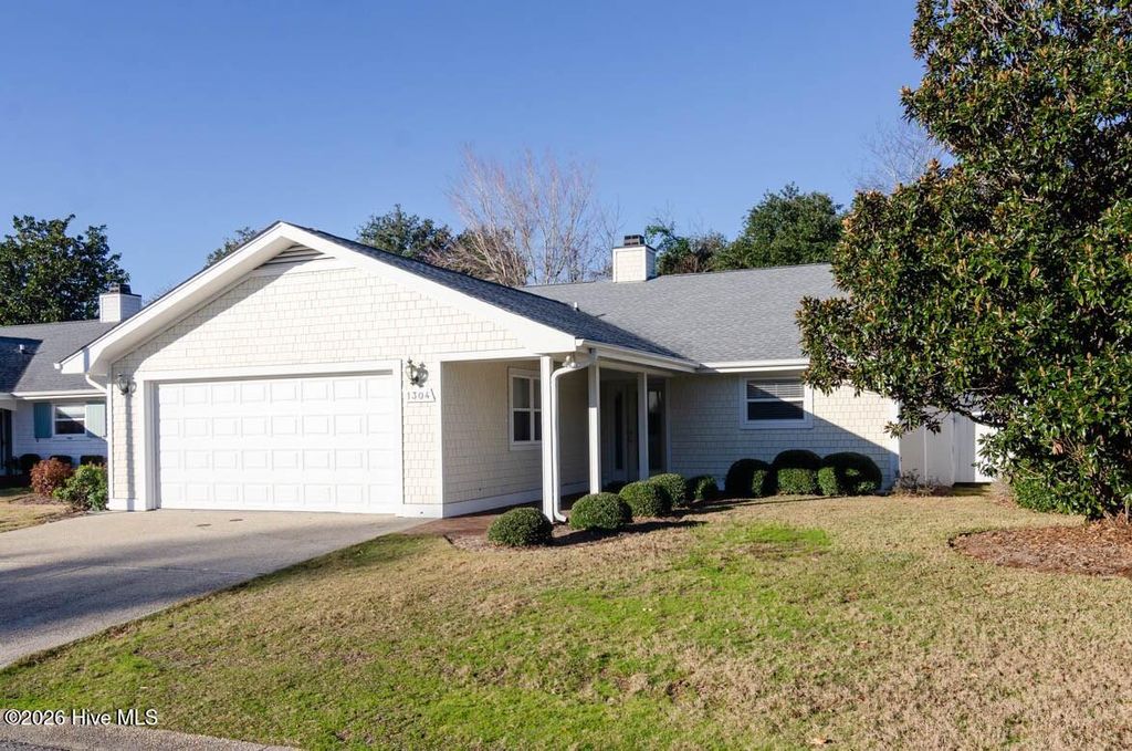 Photo of 1304 Portside Drive, Wilmington, NC 28405 (MLS # 100552011)