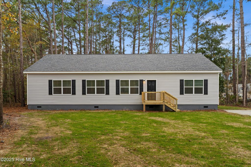 Photo of 3760 Old Wilmington Highway, Jacksonville, NC 28540 (MLS # 100546141)