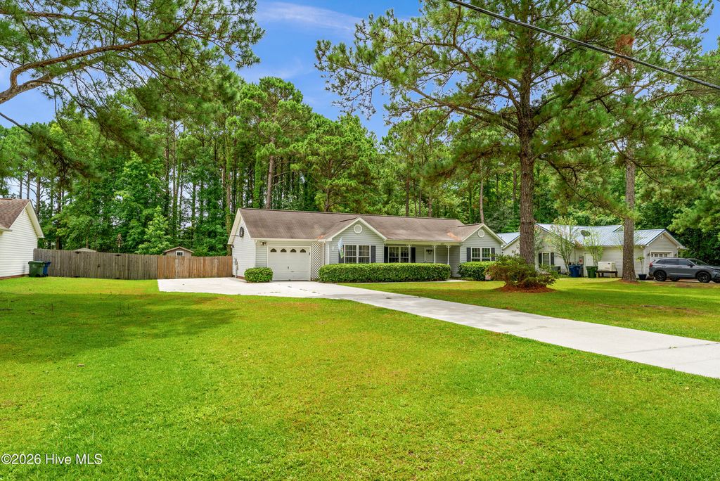 Photo of 1472 Old Folkstone Road, Sneads Ferry, NC 28460 (MLS # 100588932)