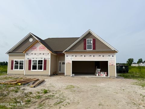 Homes For Sale - 508 E Black Water Lane<br/> Onslow County, Maysville, NC 28555