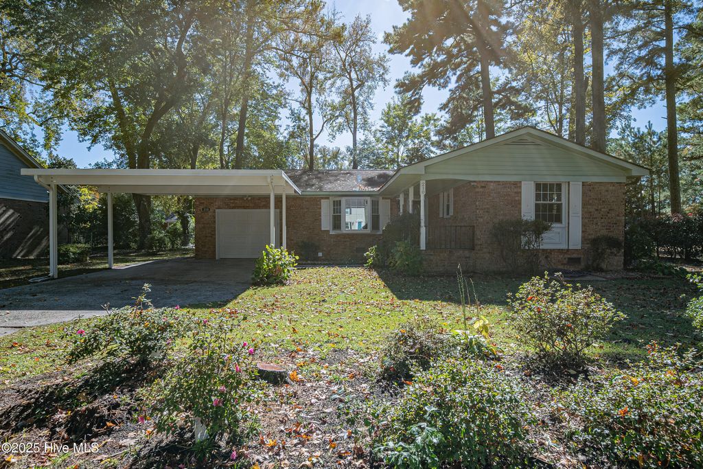 Photo of 210 Westhaven Road, Greenville, NC 27834 (MLS # 100540107)